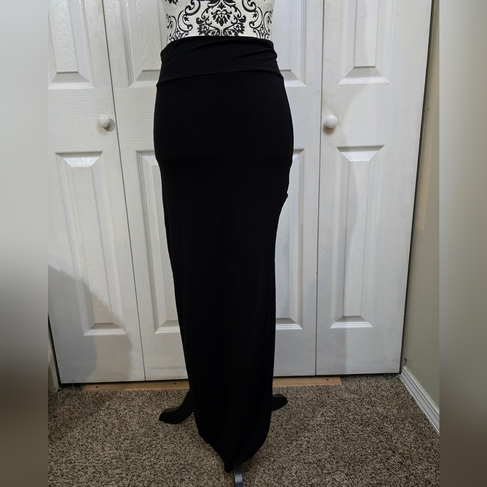 Love Culture Black Long Side Slit Stretchy Elastic Waist Maxi Skirt